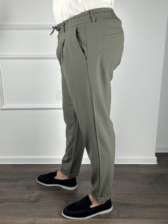 Muške casual pantalone-maslinaste - Image 4