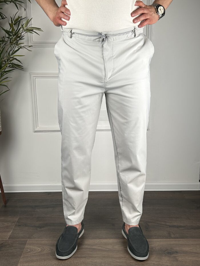 Muške sive pantalone regular - Image 6