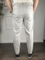 Muške sive pantalone regular - Image 4